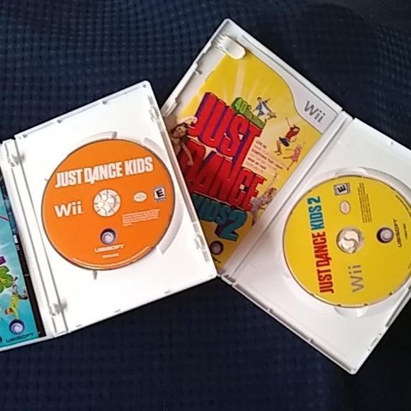 Wii Games Lot JUST DANCE KIDS SET 2 Wii Games - Picture 3 of 4